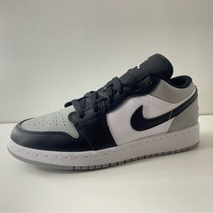 Jordan 1 low shadow Toe / size 5.5